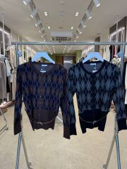 Baklava Desen Önü Düğmeli Kemerli Detaylı Kazak