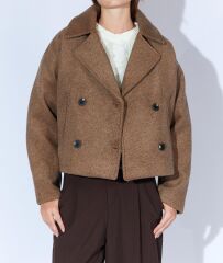 Yakalı Dört Düğmeli Diagonel Kısa Kaşe Ceket