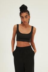 Siyah Askılı Bluz Crop