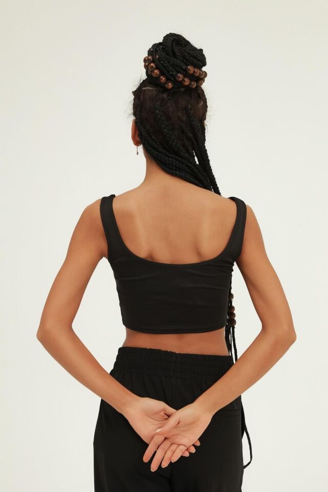 Siyah Askılı Bluz Crop