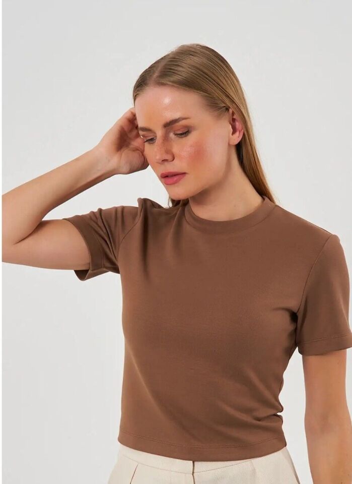 Kahve Kısa Kollu Crop T-Shirt