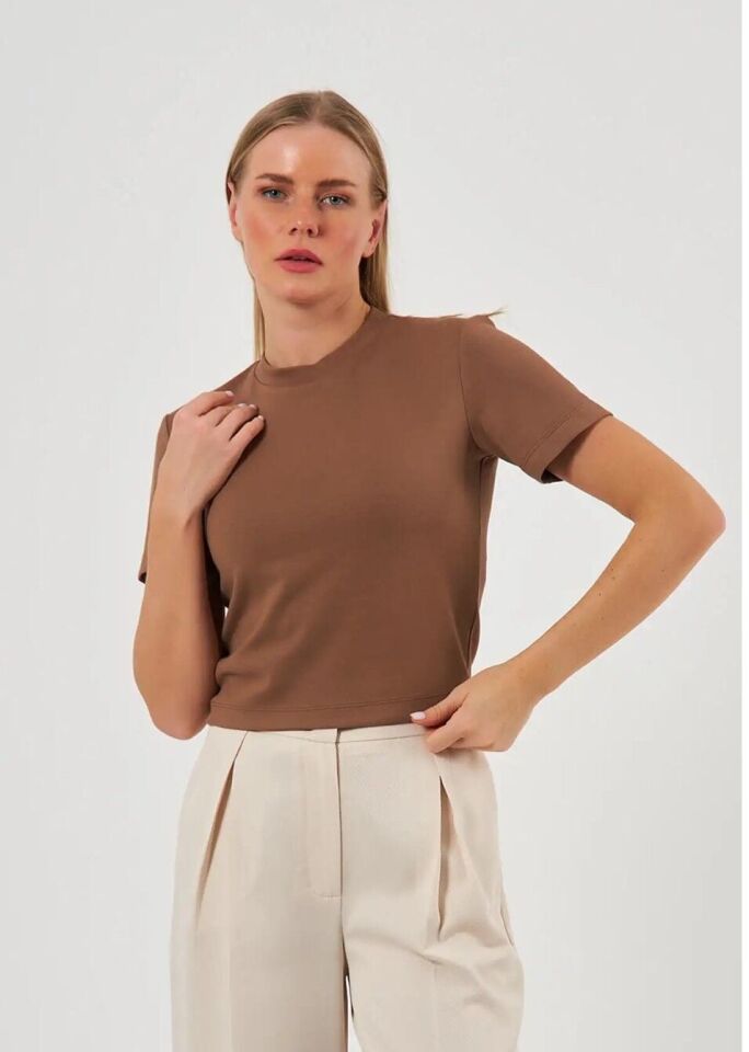 Kahve Kısa Kollu Crop T-Shirt 40