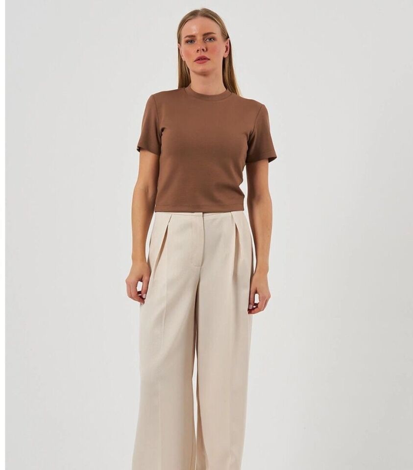 Kahve Kısa Kollu Crop T-Shirt 36