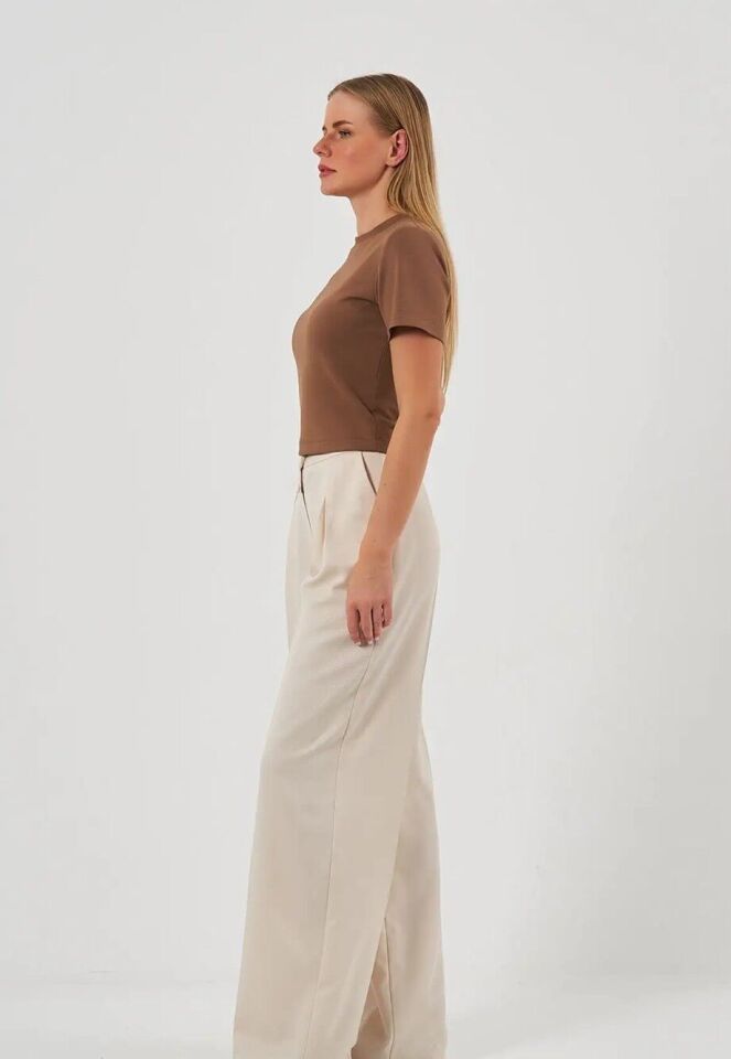 Kahve Kısa Kollu Crop T-Shirt 42