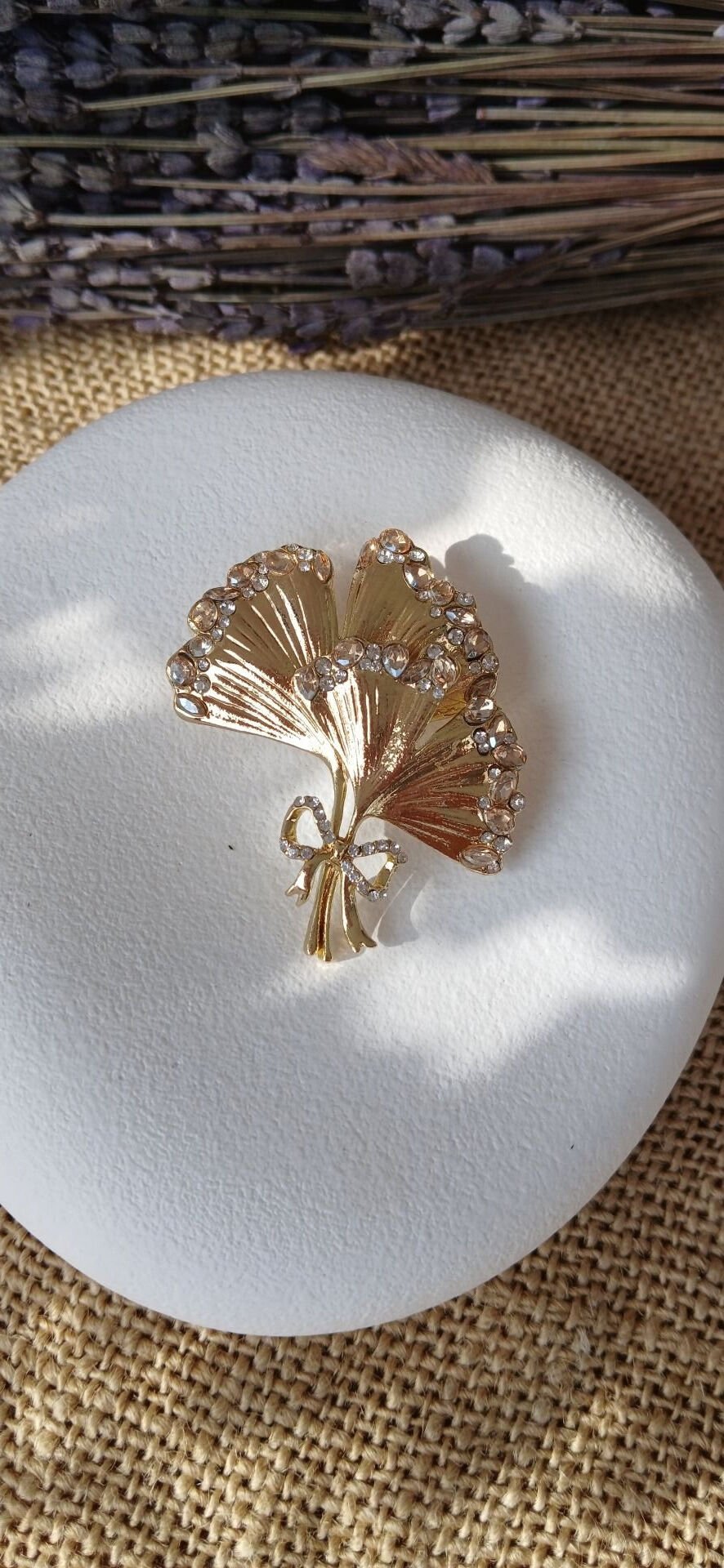 Taş İşlemeli Ginkgo Broş