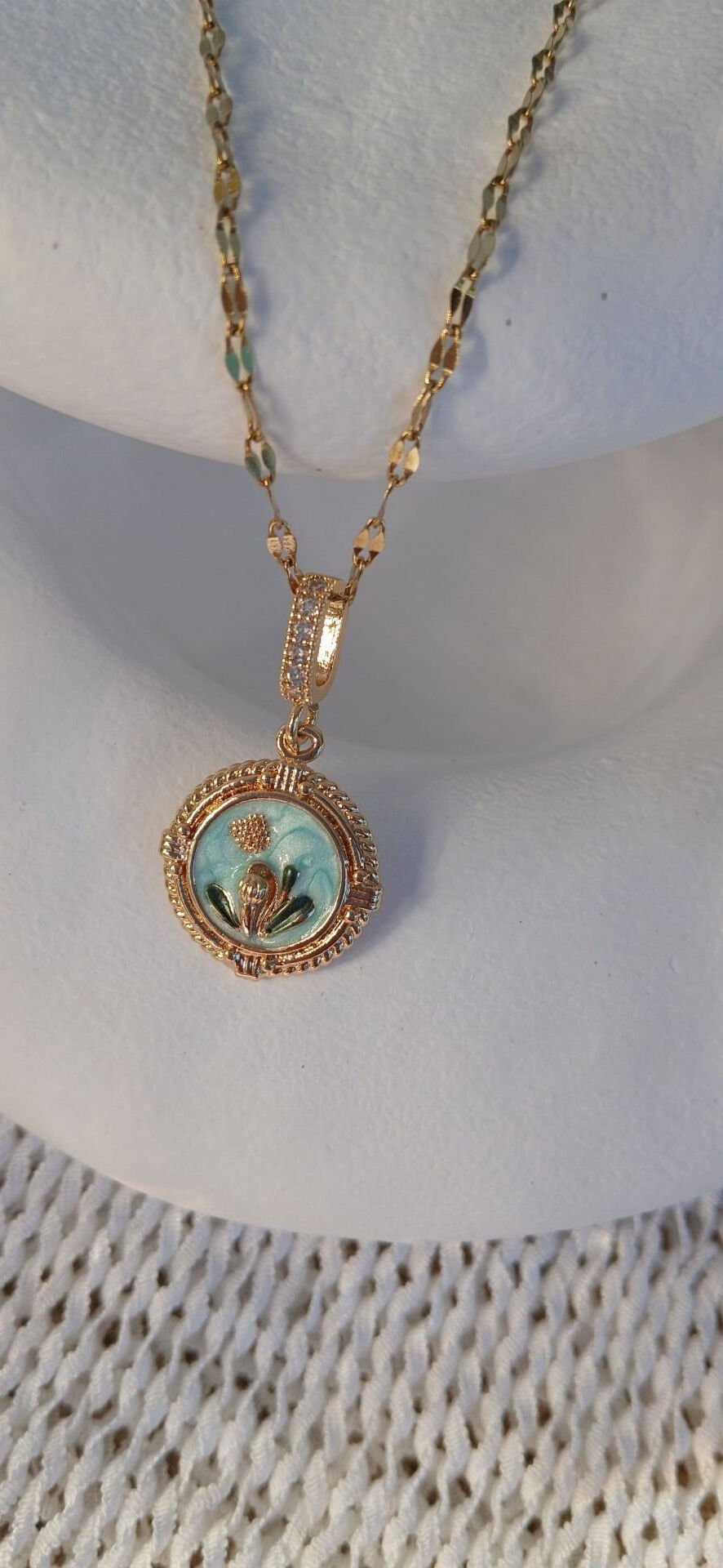 Tablo Detaylı Çelik Kolye