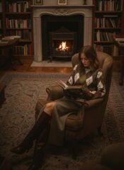 Ön Yırtmaç Detaylı Etek