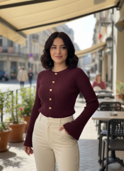 Zarif ve Zamansız Triko Bluz